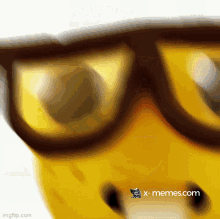 Mème : Nerd emoji geek