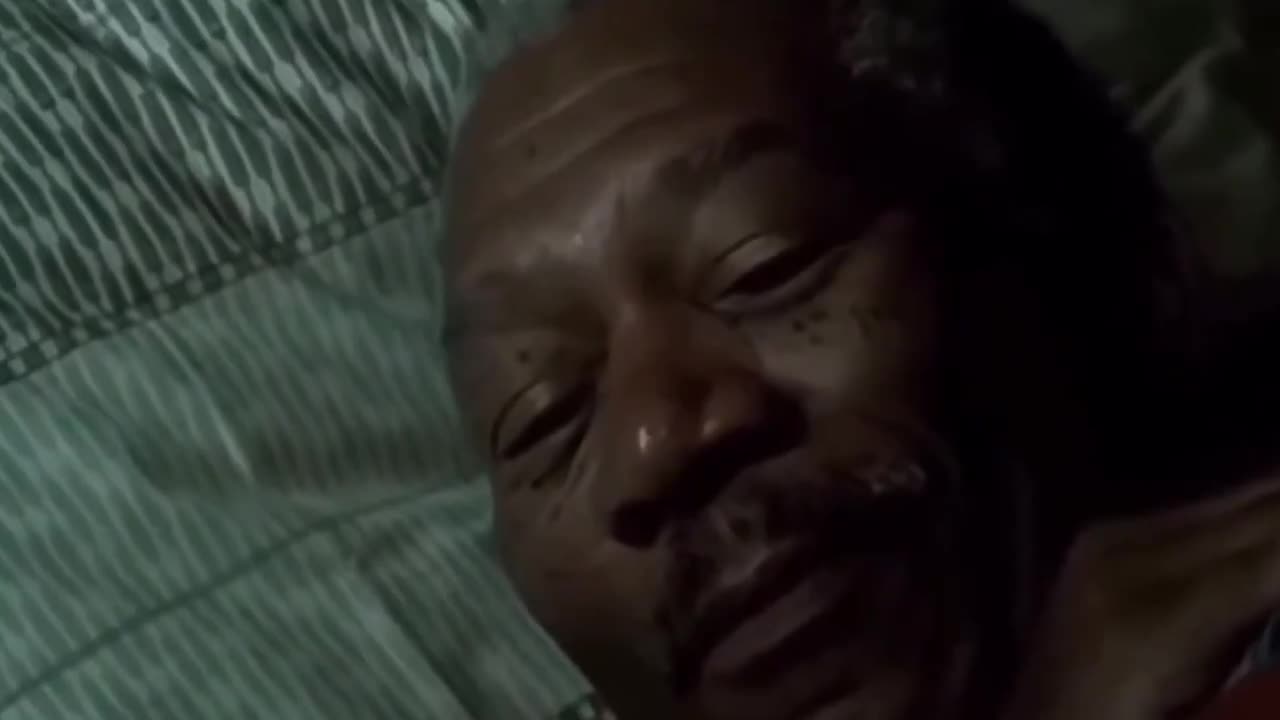 Mème : Se reveiller au milieu de la nuit - Morgan Freeman