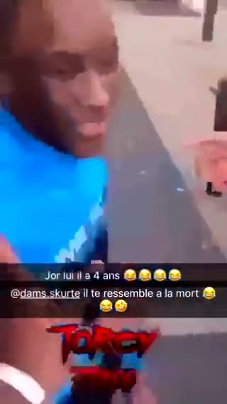 Mème : J'ai 4 ans
