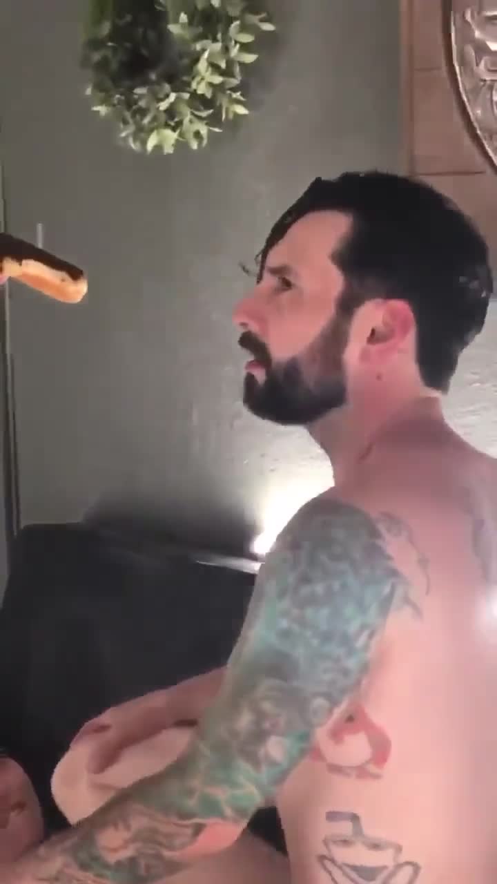 Mème : Sexe en mangeant
