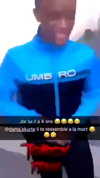 Mème : J'ai 4 ans