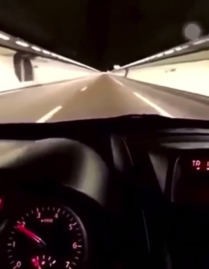 Mème : Le tunnel de dingue infini ca me fait peur