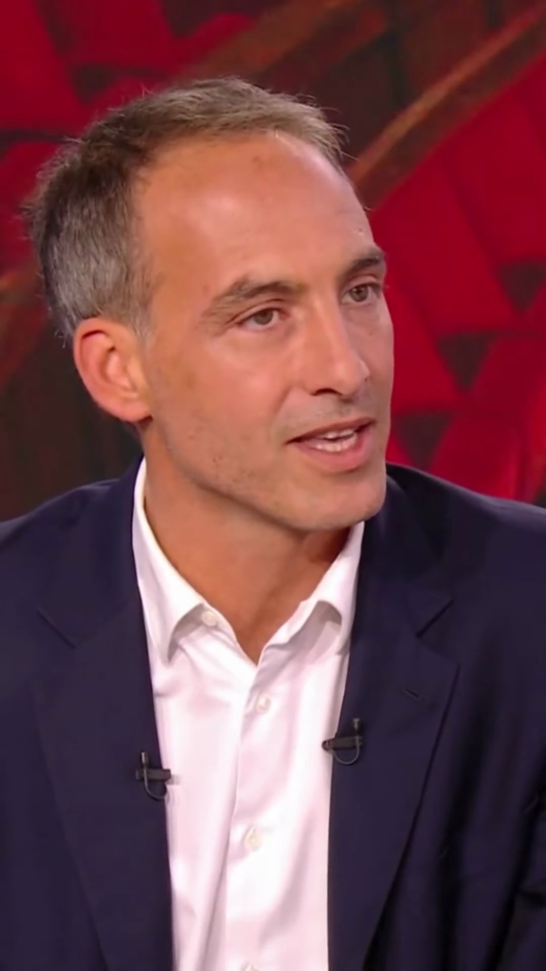Mème : Raphaël Glucksmann