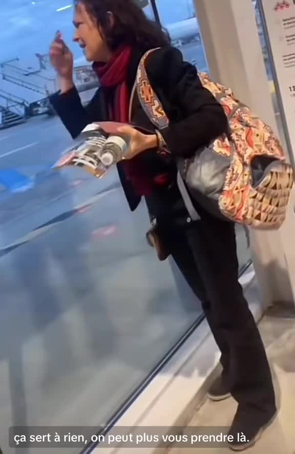 Mème : Oh s’il vous plaît mon avion