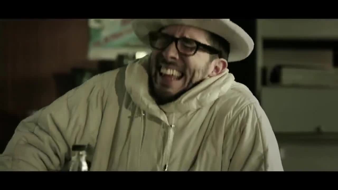 Mème : Kémar rigole à une blague