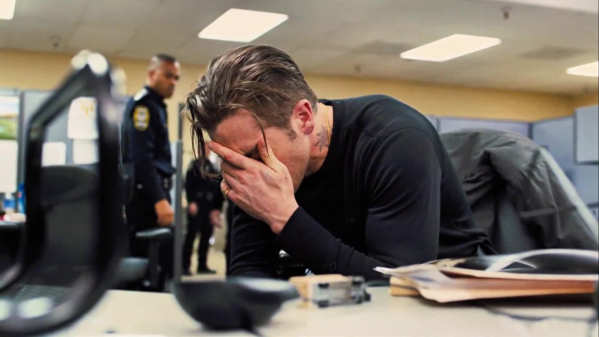 Mème : Loki qui pète un cable - Jake Gyllenhaal