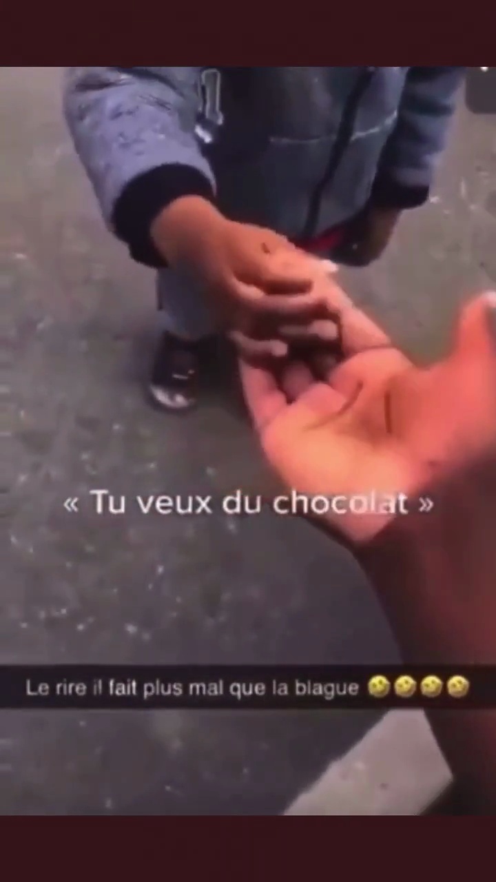 Mème : Tu veux du chocolat ? (doigt)