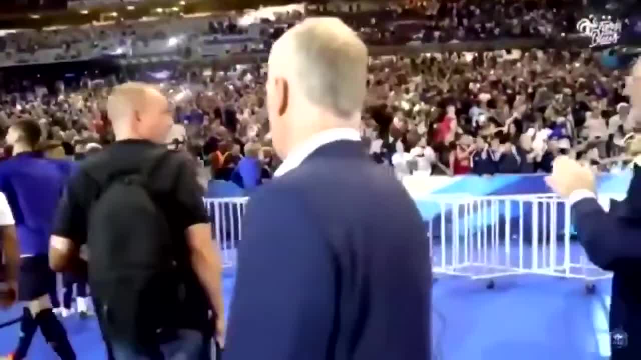 Mème : Magnifique exceptionnel du haut niveau - Didier Deschamps