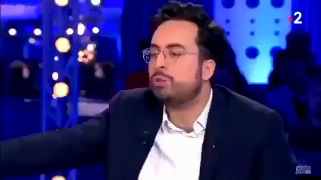 Mème : Qu'est ce que tu fais là, tu arrêtes, on est pas là pour ça
